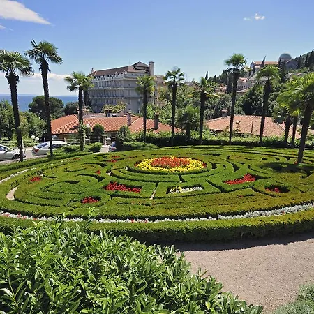 Hotel Opatija Hotel 2*