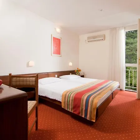 Hotel Opatija Otel 2*